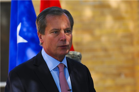 Lt. Gov. David Dewhurst speaks at an event Sept. 10 at Camp Mabry, Austin, Texas, which commemorate a decade of Texas National Guard service in the global war on terrorism. 