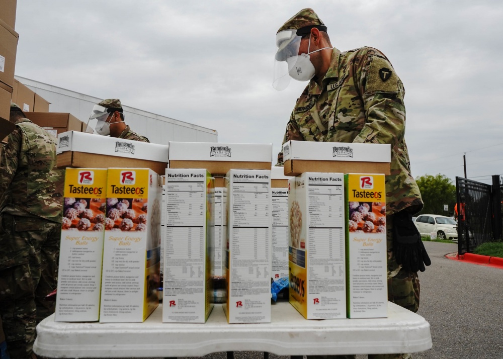 Texas National Guard Assists in Food Distribution - 
